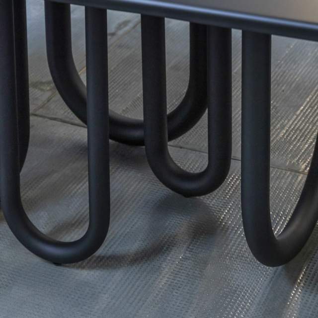 Mogg Medusa Table