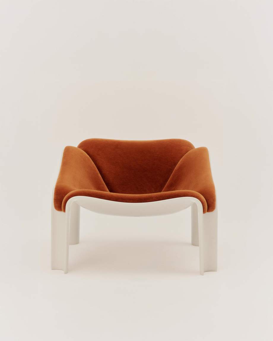Gubi F300 Lounge Chair