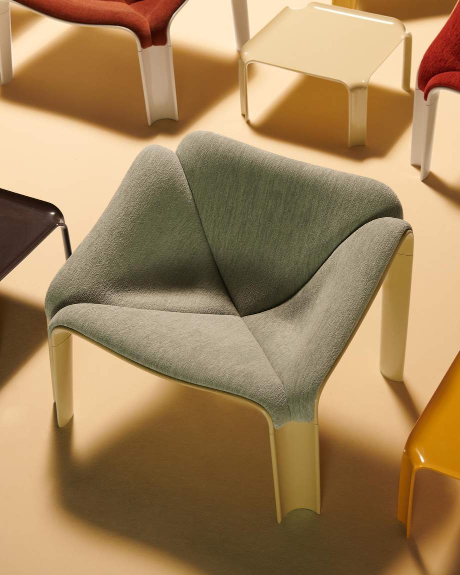 Gubi T877 Side Table