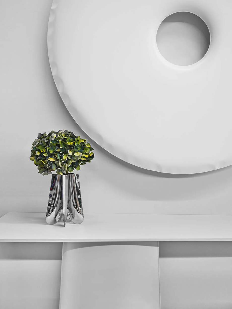 Zieta Rotation Vase