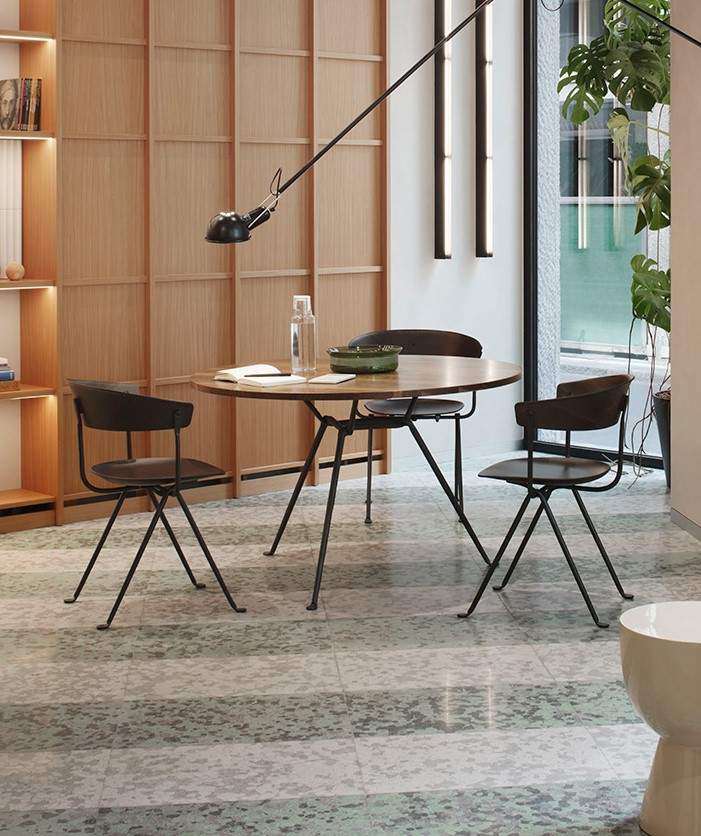 Magis Officina Round Table