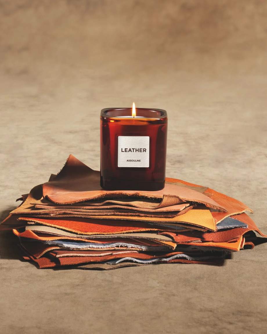 Library Candle Leather - Library Collection