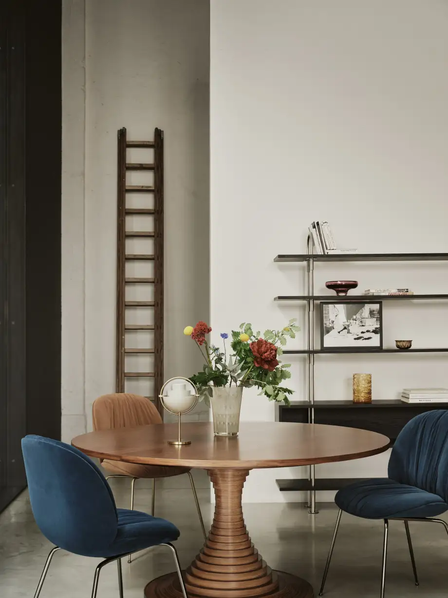 Gubi Tavolo a Dischi Dining Table