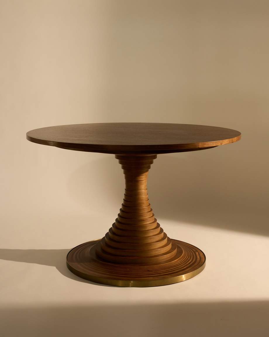 Gubi Tavolo a Dischi Dining Table