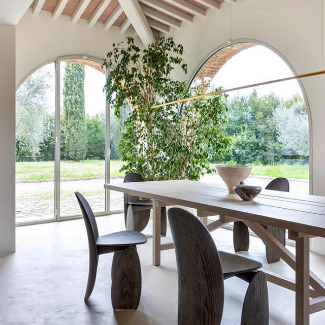 Mogg Lunee Chair