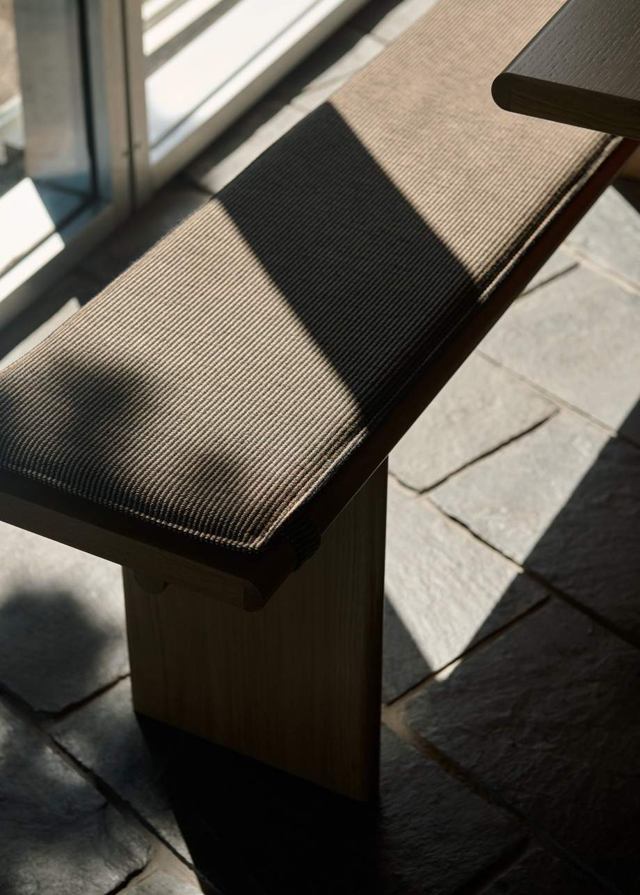 &Tradition Ita Bench