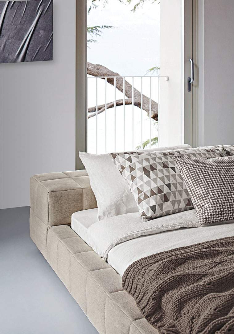 Bonaldo Squaring Bed