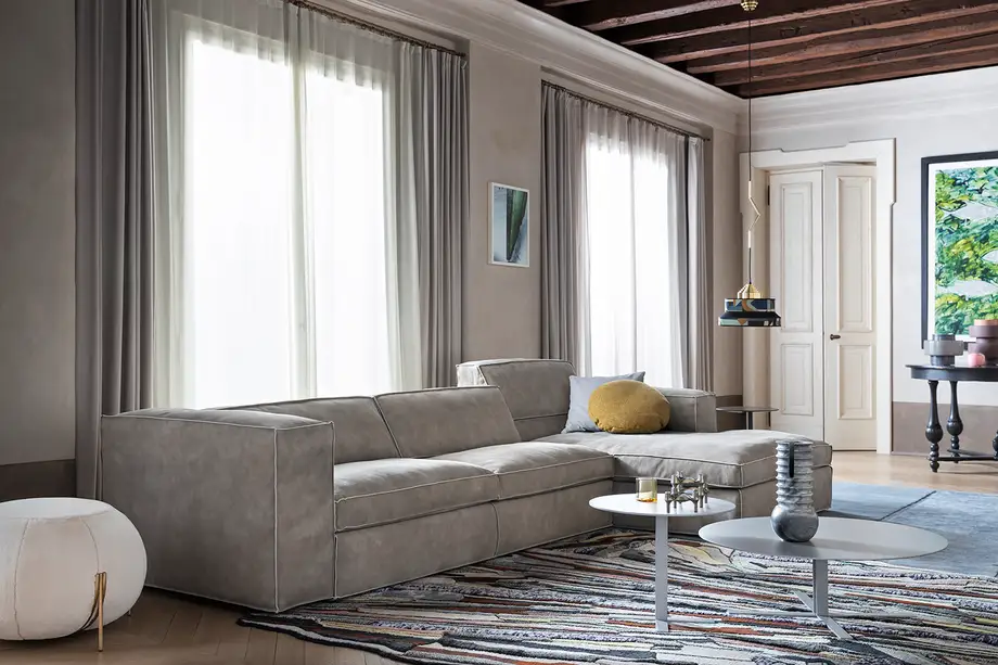 Saba Up Sofa