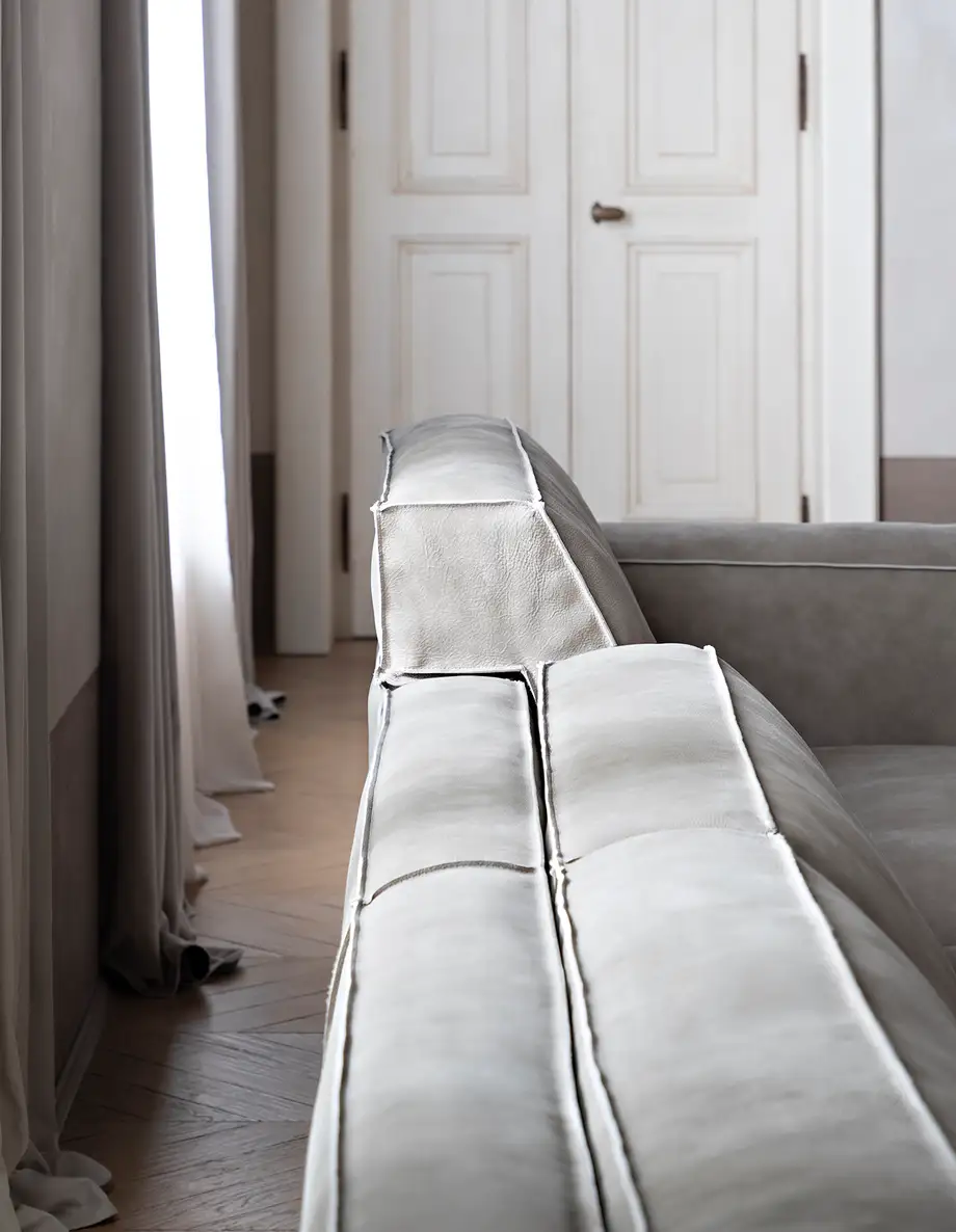 Saba Up Sofa