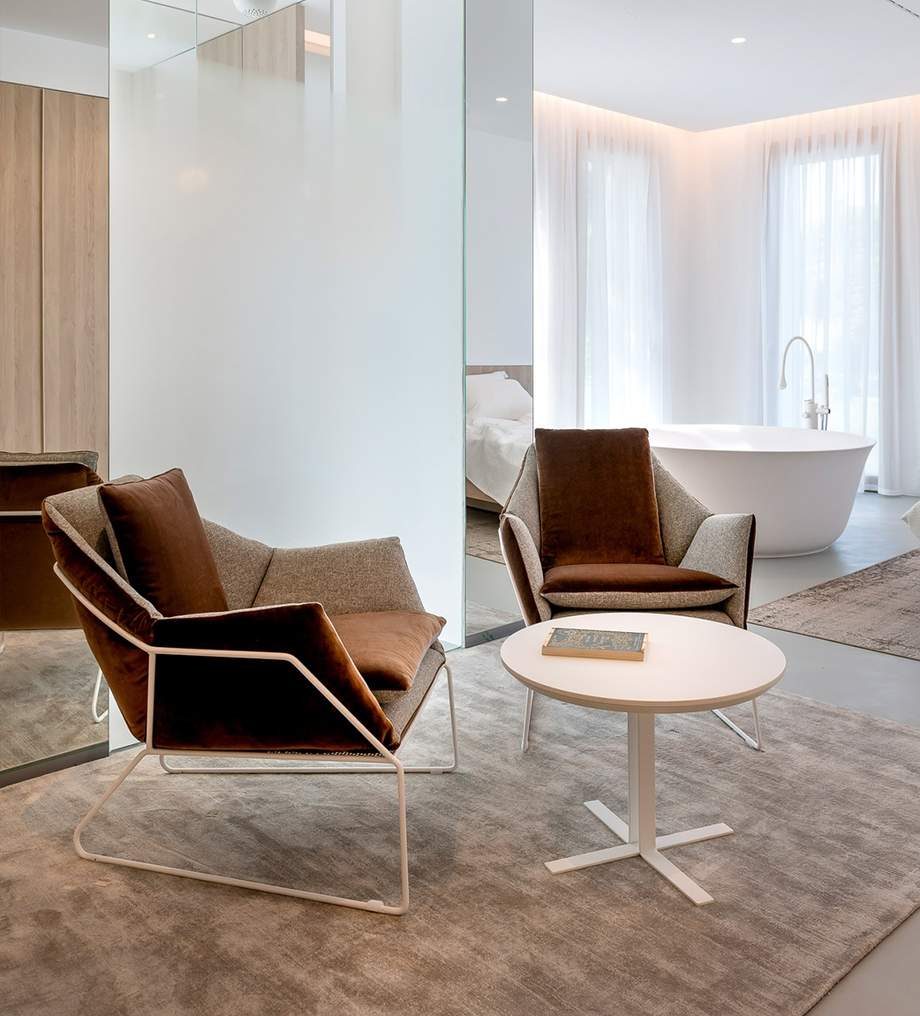 Saba New York Armchair