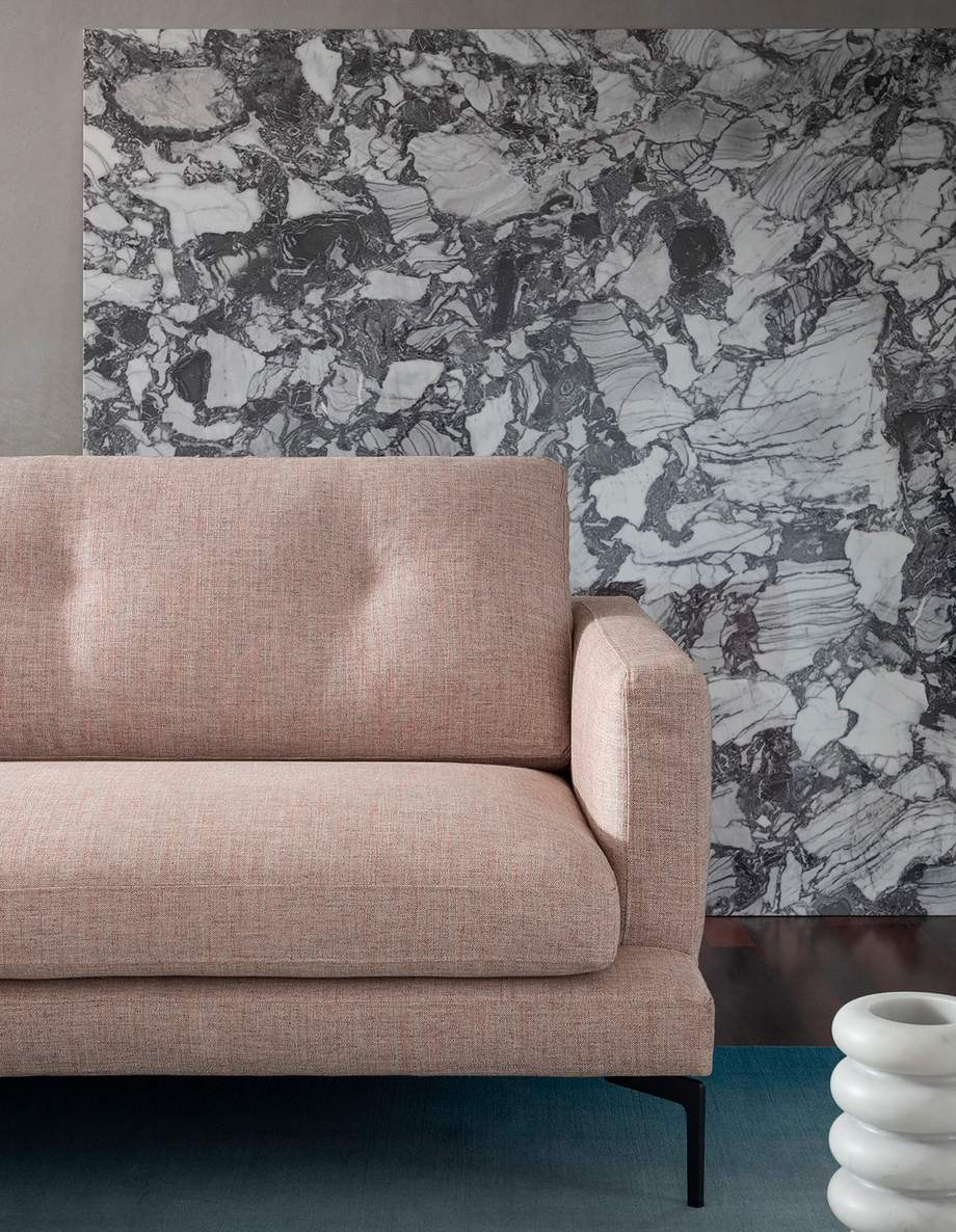 Saba Essentiel Sofa