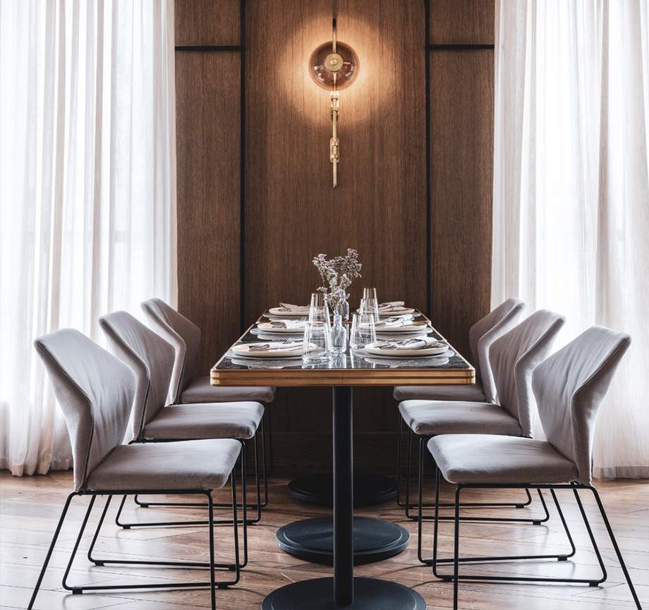 Saba New York Chair