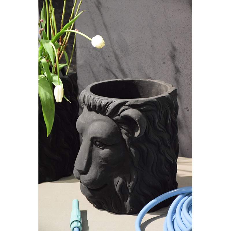 Garden Glory Lion Pot Big Black