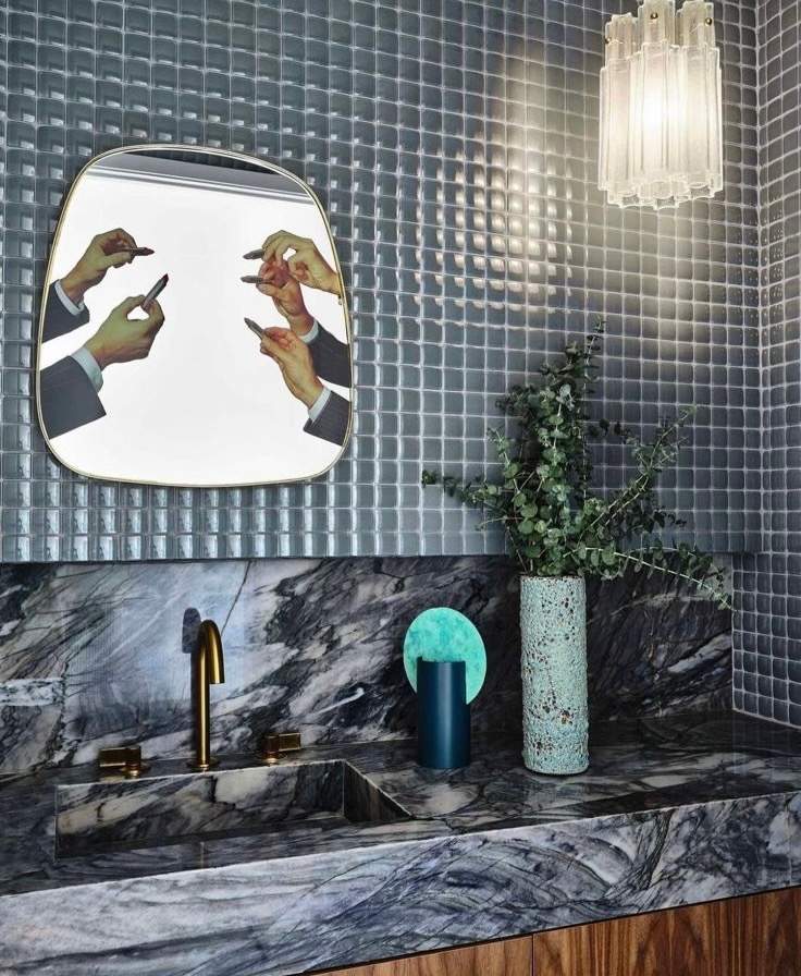 Seletti Toiletpaper Mirror Gold Frame Lipsticks