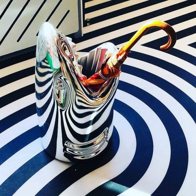 Qeeboo Killer Metal Finish