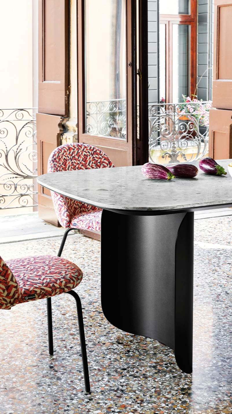 Miniforms Barry Table