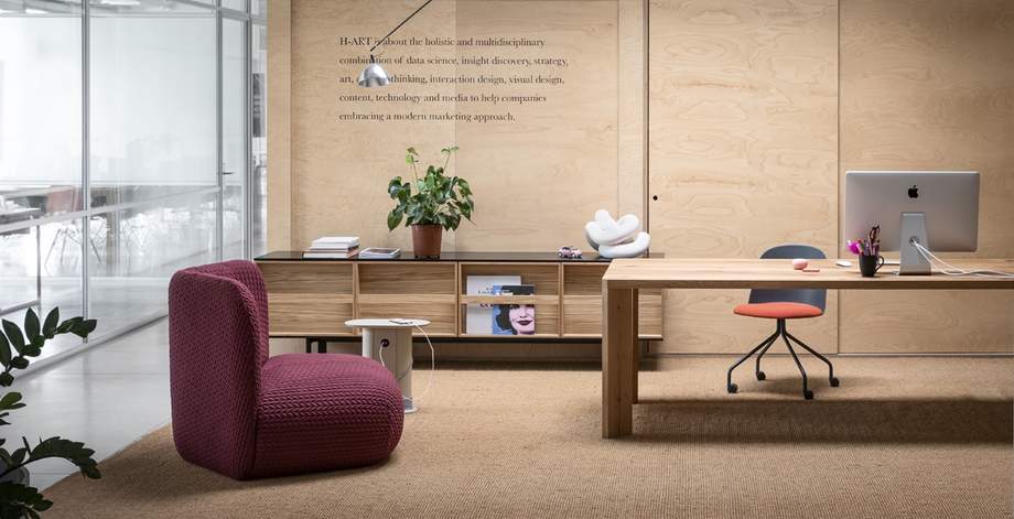 Miniforms Manero Table