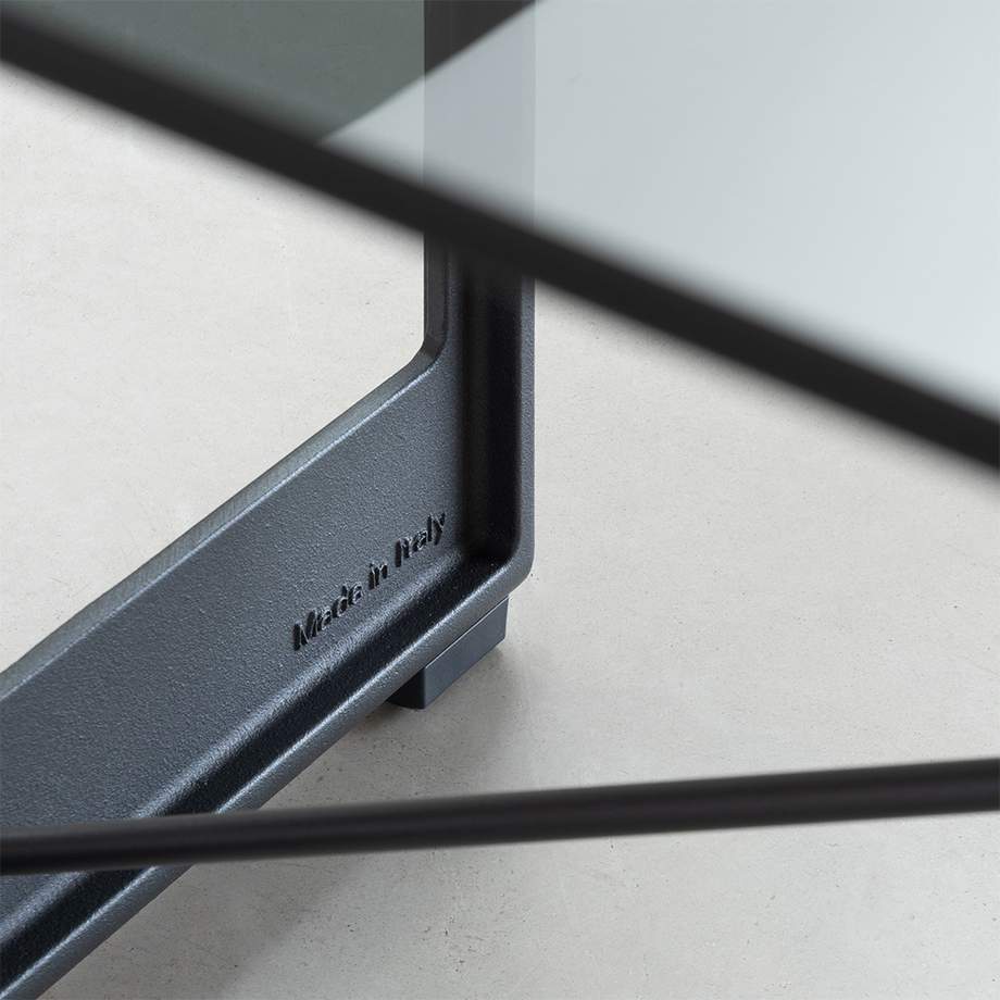 Magis Brut Table