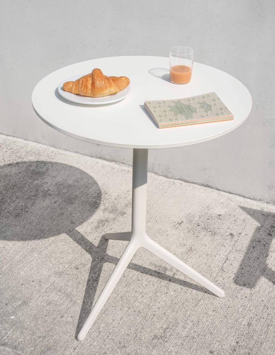 Magis Central Table