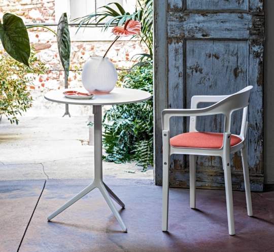 Magis Central Table
