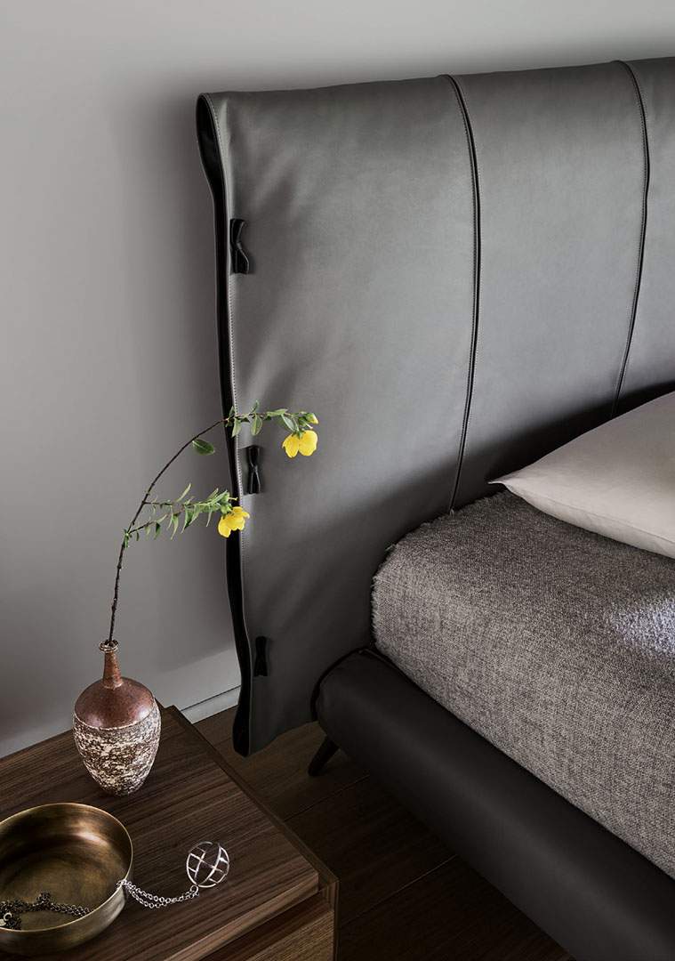 Bonaldo Cuff Bed
