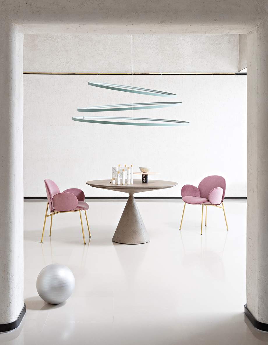 Saba Ola Chair