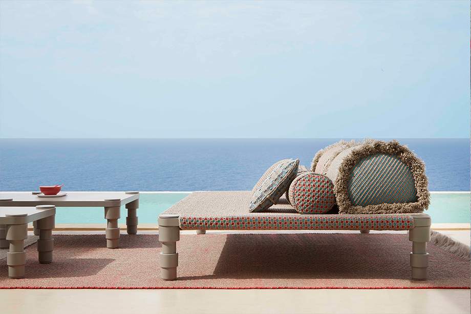 Gan Rugs Garden Layers Roll Diagonal Almond-Ivory Big 
