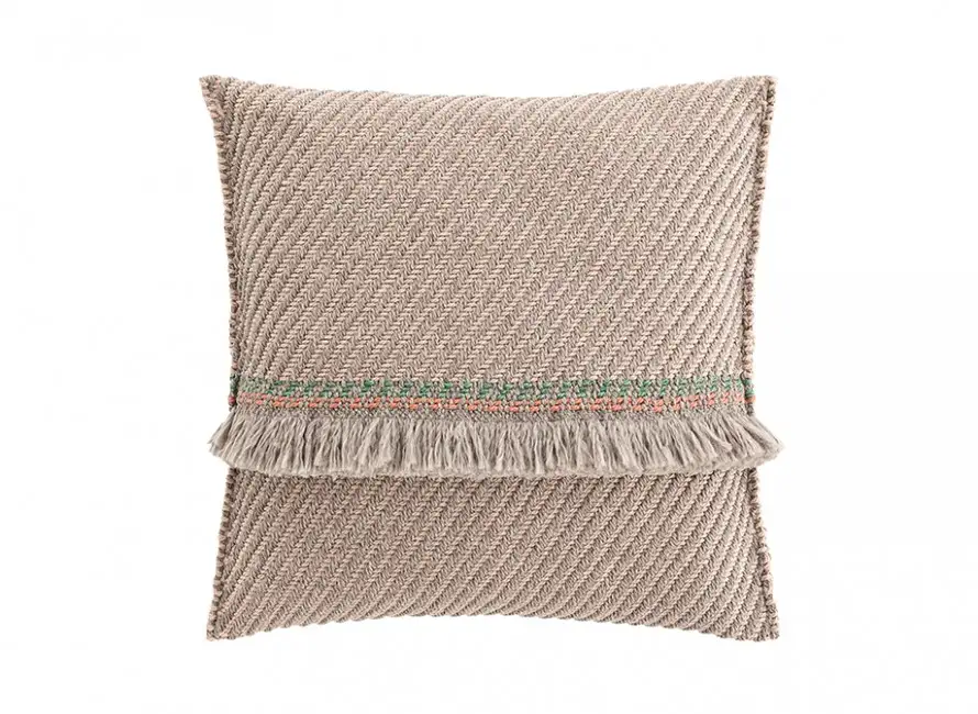 Gan Rugs Garden Layers Cushion Diagonal Almond-Ivory Big