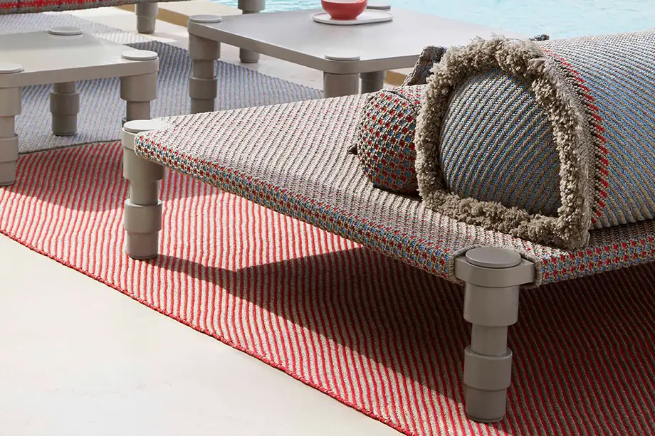 Gan Rugs Garden Layers Indian Bed Gofre Blue