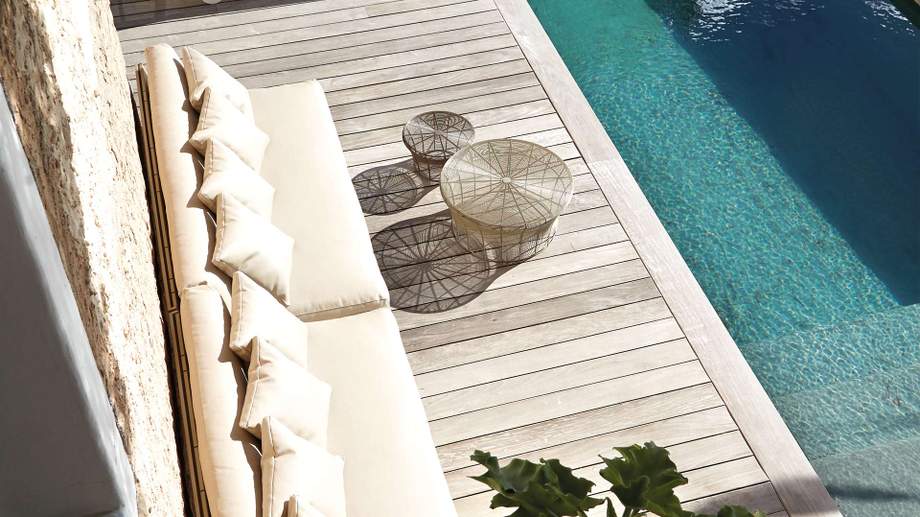 Gandia Blasco Aram Stool