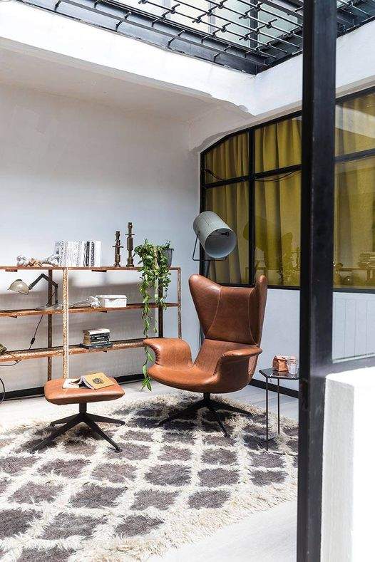 Moroso Diesel Longwave Stool