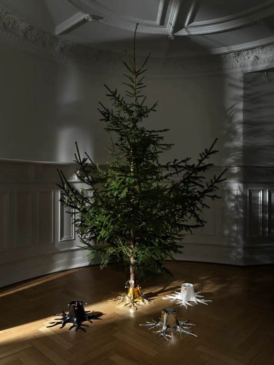 Garden Glory The Root Christmas Tree Stand White