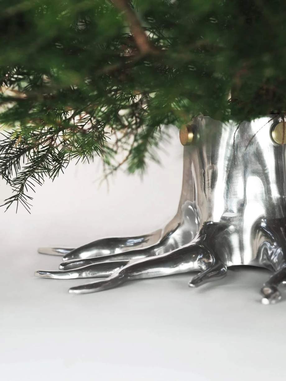 Garden Glory The Root Christmas Tree Stand Silver