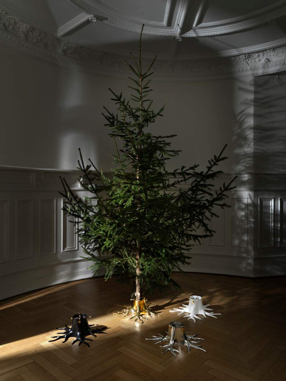 Garden Glory The Root Christmas Tree Stand Silver