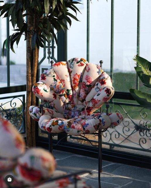 Garden Glory Shell Cushion