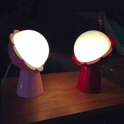 Qeeboo Daisy Lamp