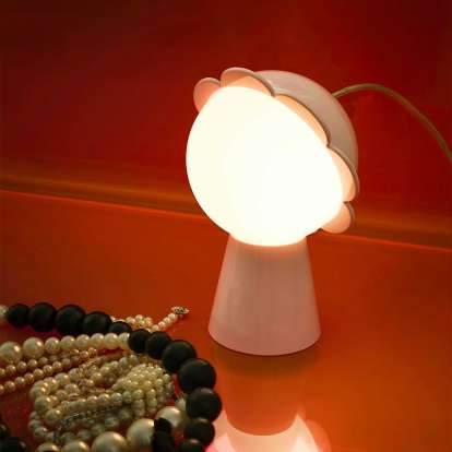 Qeeboo Daisy Lamp