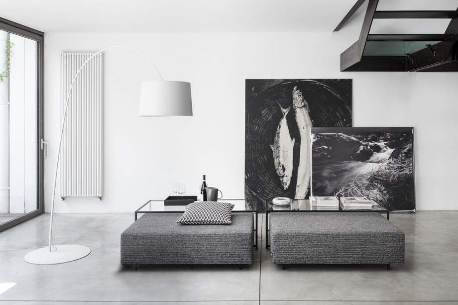 Mogg Zoom Coffee Table - Pouf