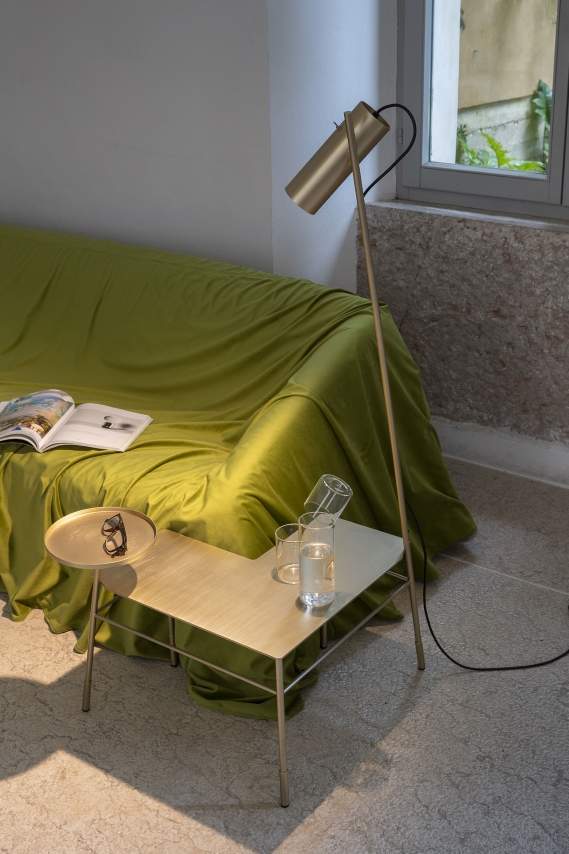 Mogg Dase Side Table/Lamp