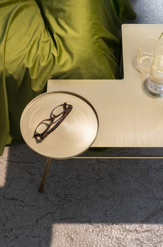 Mogg Dase Side Table/Lamp