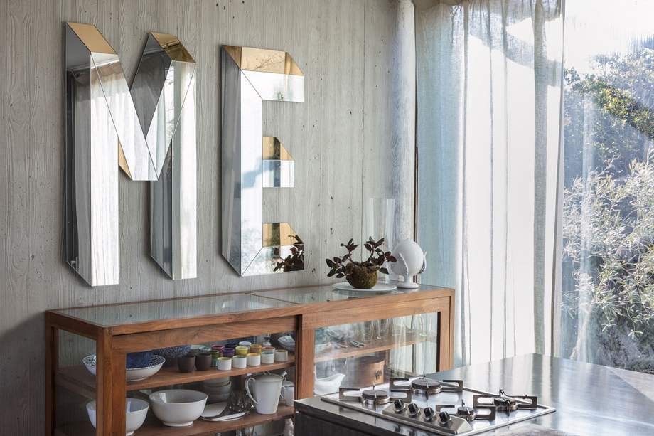 Mogg Letteronza Mirror