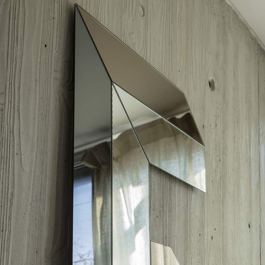 Mogg Letteronza Mirror