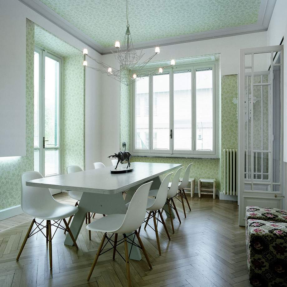 Foscarini Lightweight Suspension Lamp