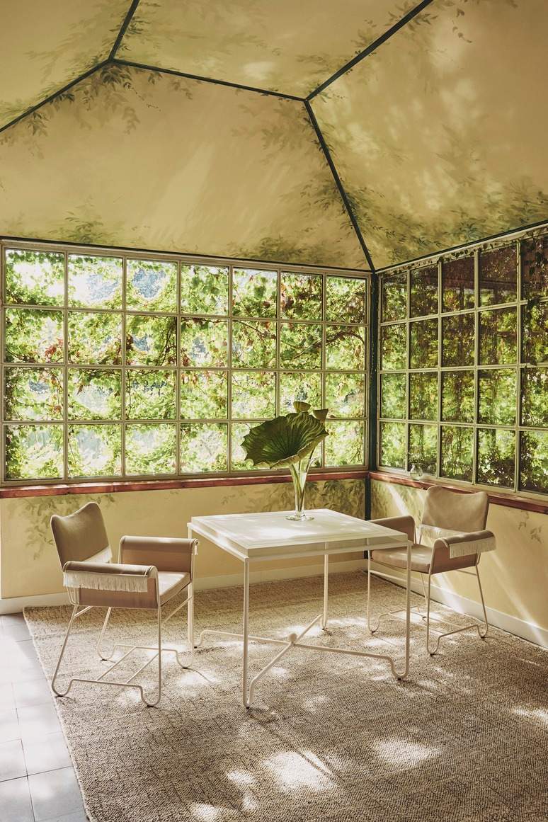 Gubi Tropique Dining Table