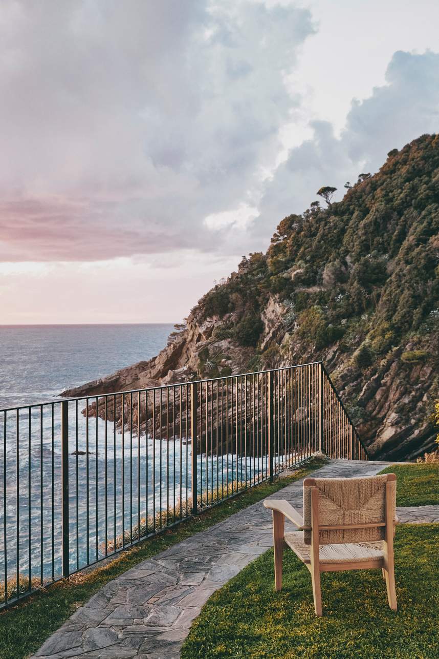 Gubi F-Chair Outdoor 