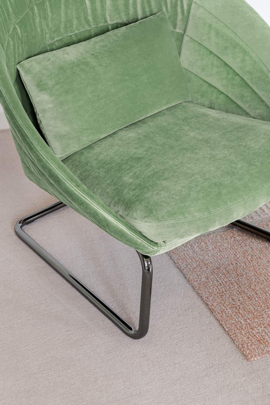 Saba Fleur Armchair