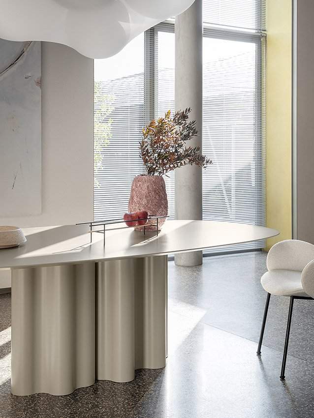 Saba Teatro Magico Table
