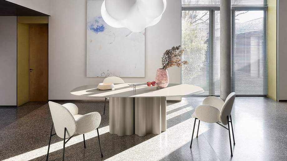Saba Teatro Magico Table
