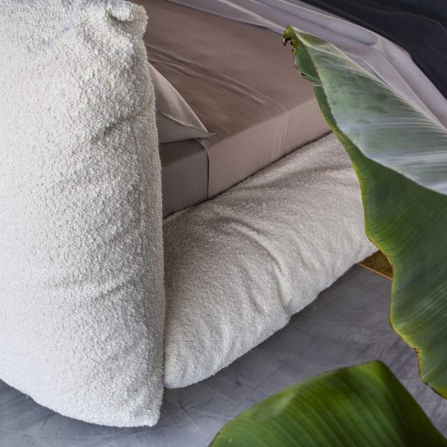 Mogg Alba Bed