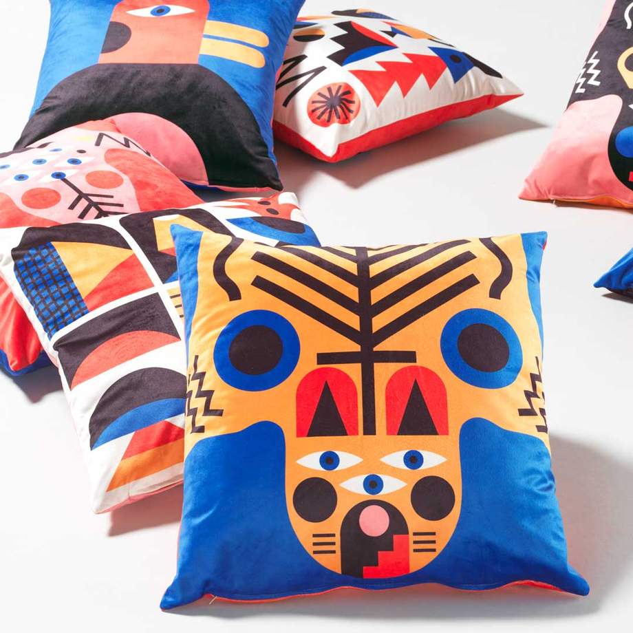 Qeeboo Cushion Oggian Kinotto